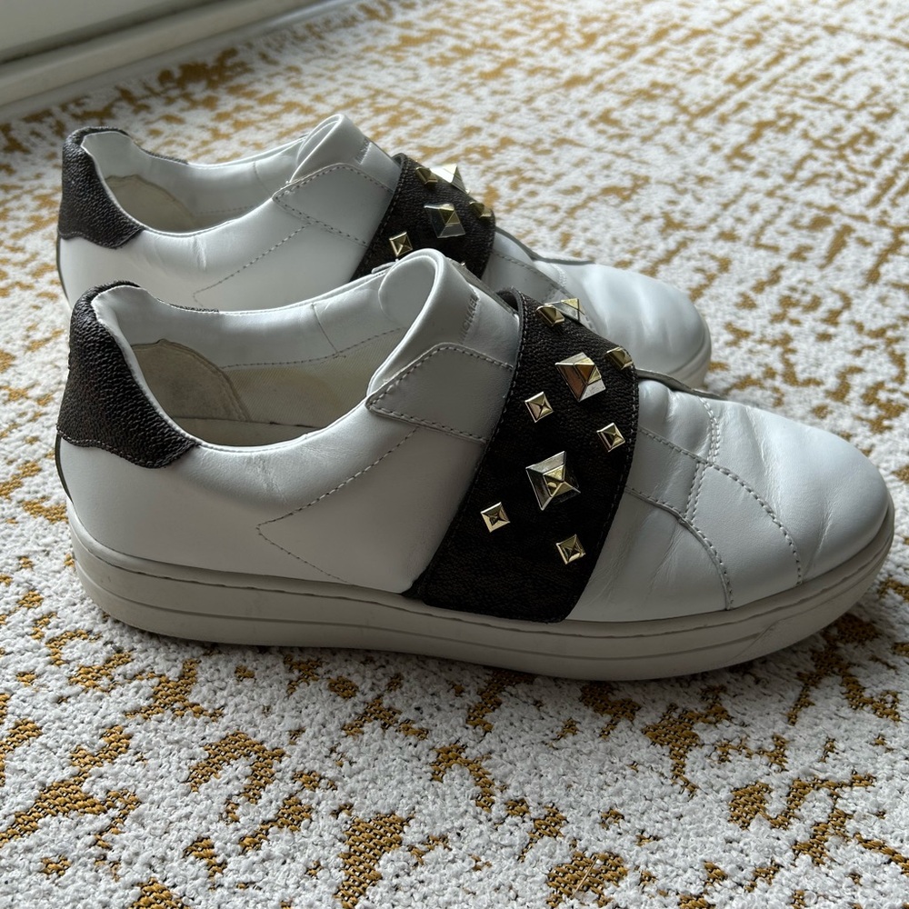Michael Kors Kenna Sneaker - Picture 4 of 9